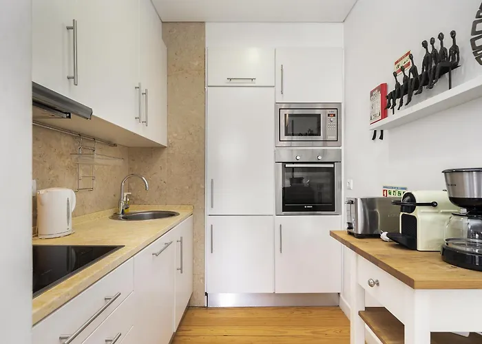 Whome Boho-chic Santos Apartment: Industriais 7 Lissabon