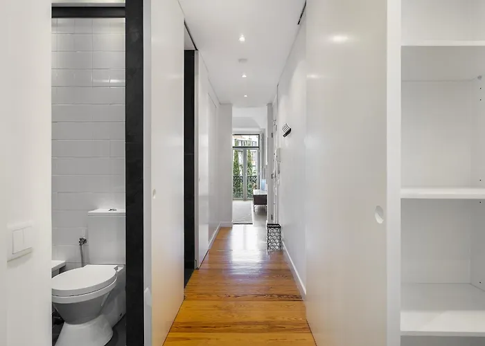 Whome Boho-chic Santos Apartment: Industriais 7 * Lissabon