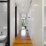 Whome Boho-chic Santos Apartment: Industriais 7 * Lisboa